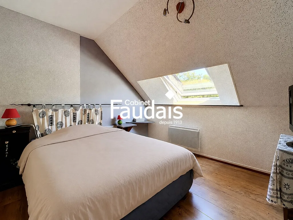 Chambres - Maison en Pierre avec Jardin à Val d'Arry