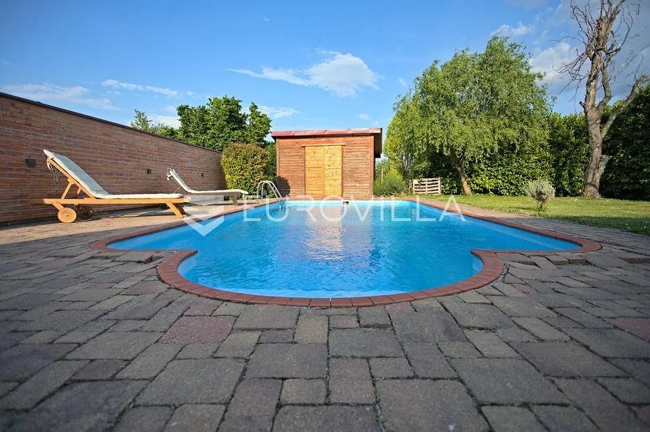 Bassein - Traditional House with Pool in Bilje