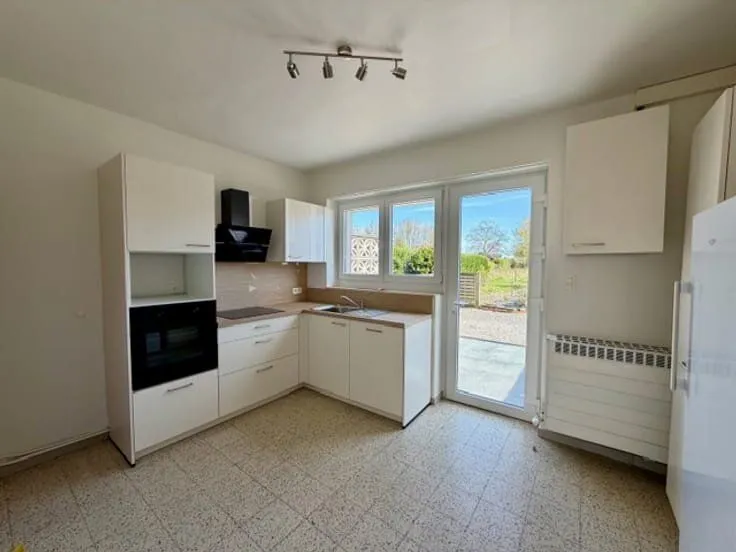 Maison 3 Façades avec Jardin et Garage à Nalinnes