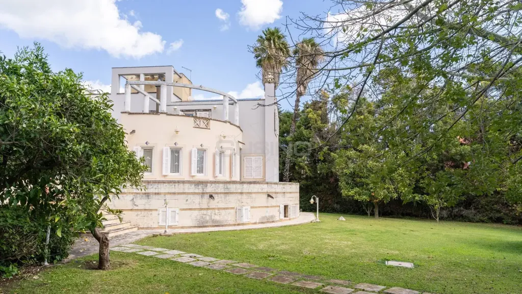 Aed - Villa with Garden in Siracusa