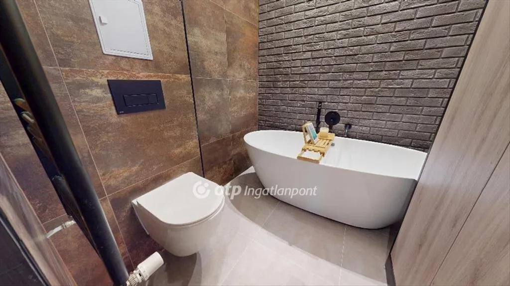 Bagni - Modernised Apartment with Balcony in Miskolc Centre