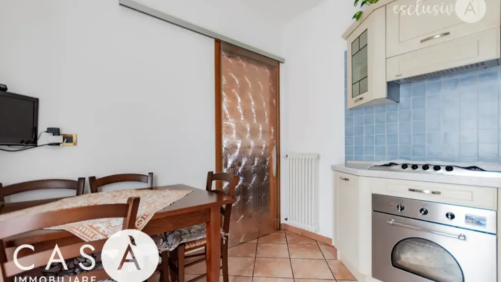 Salle à manger - Villa Portion with Garden in Forlì