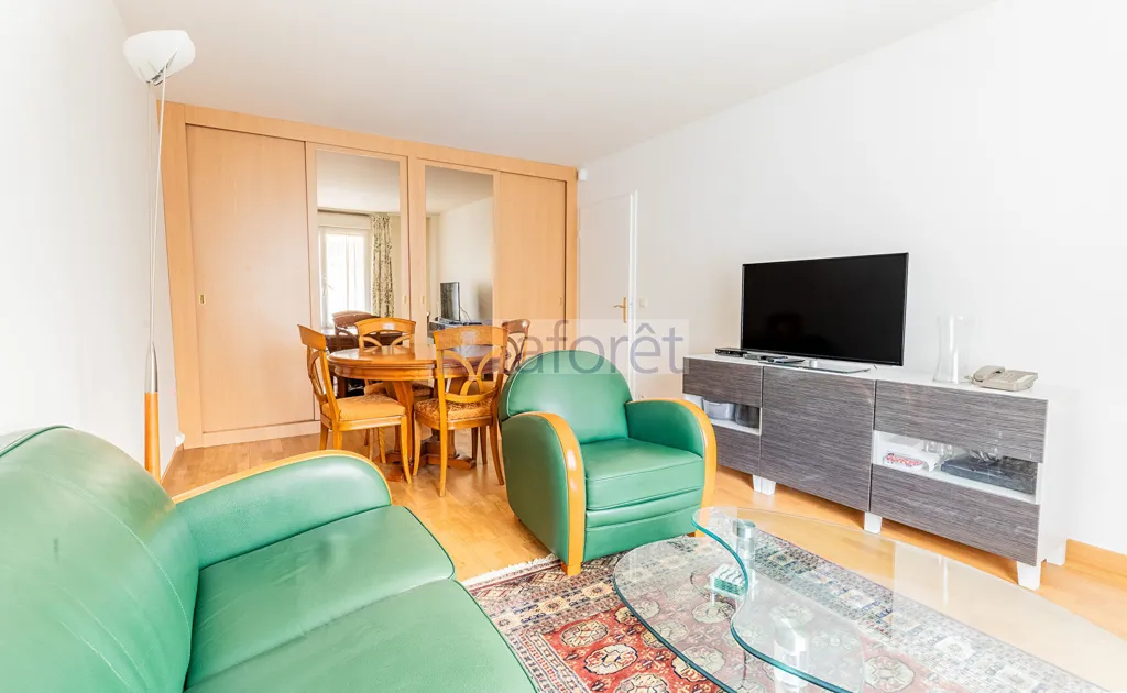 Elutuba - Bright 2-Bed Flat with Parking in Longjumeau