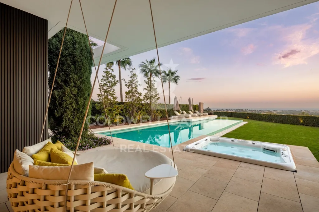 Piscine - Ultra-modern Villa with Panoramic Views in Benahavís
