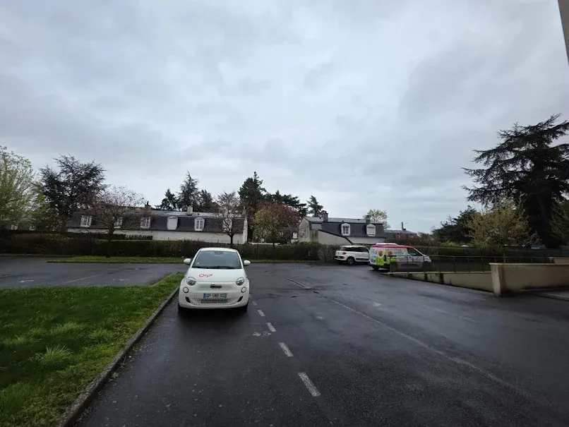 Parking in Orleans