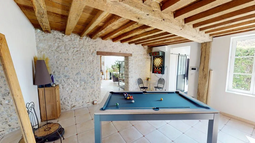 Stanze - Elegant House with Pool in Saint-Denis-En-Val