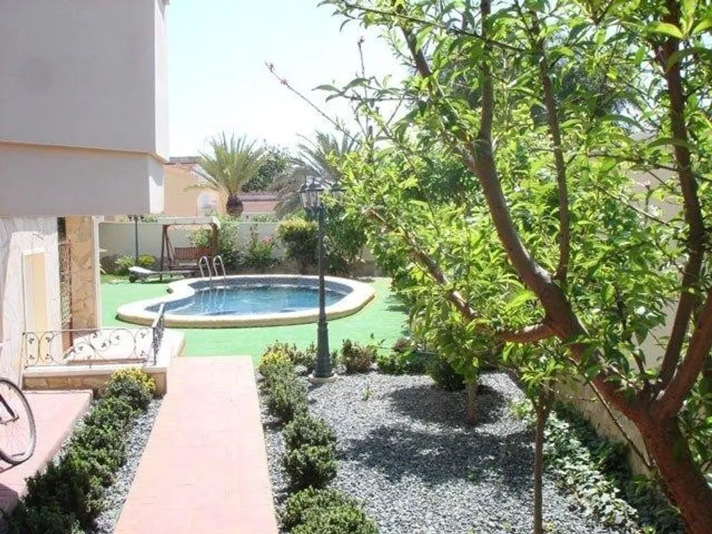 Bassein - Luxury Detached House with Pool in Quesada