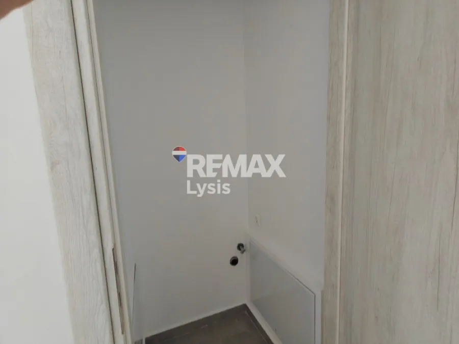 Entrée - New Apartment with Unrestricted View in Glyfada