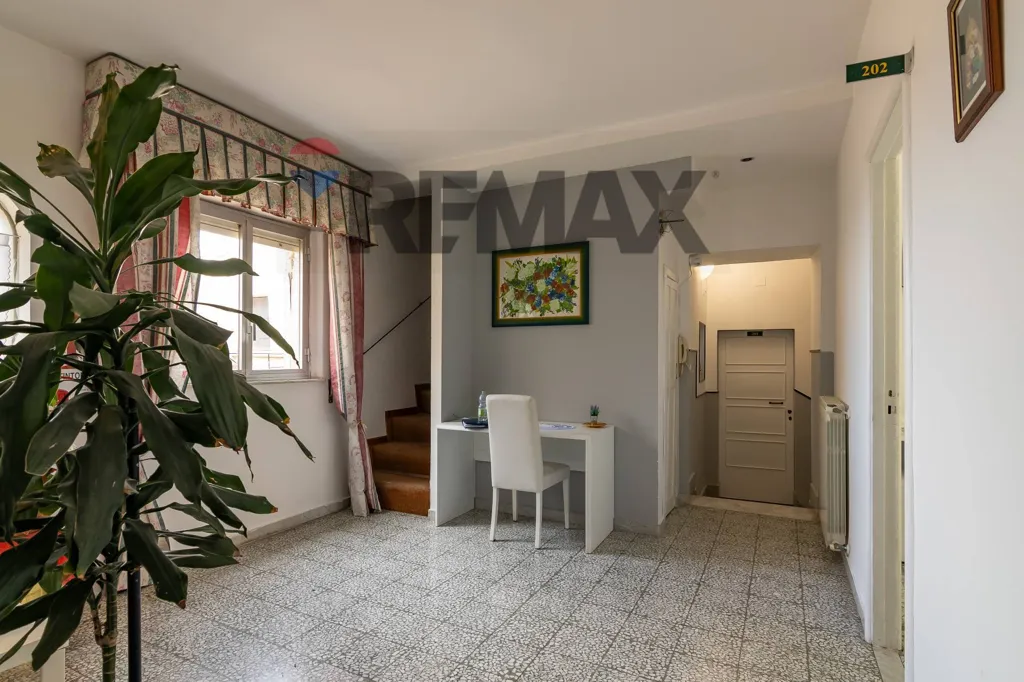 Esik - Operational Hotel in Caltagirone Centre