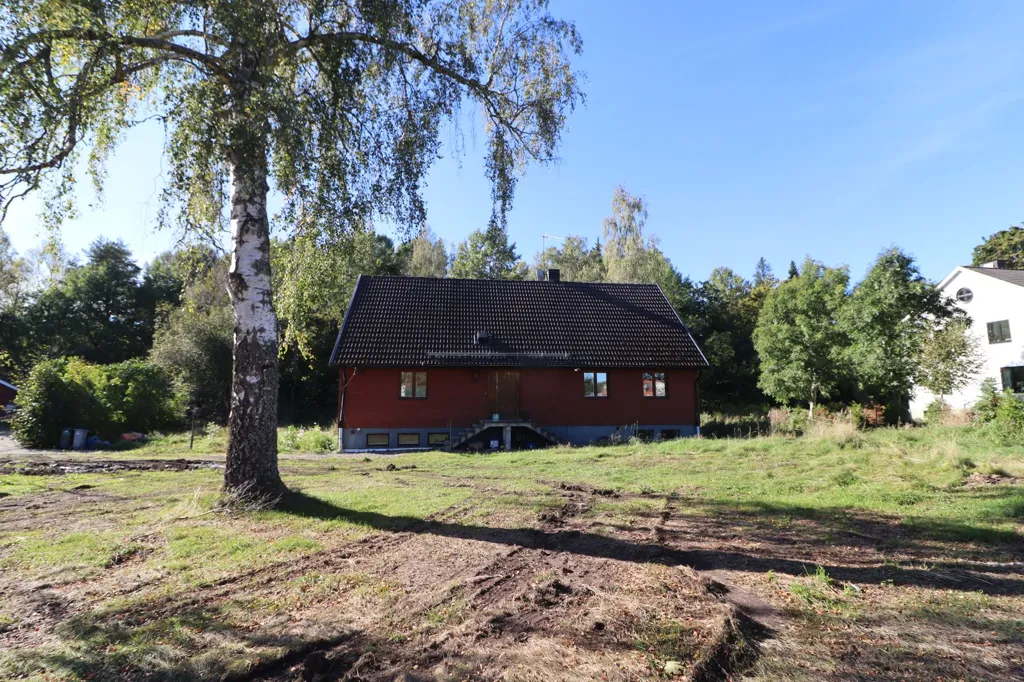 Maison 8 pièces à Skebobruk