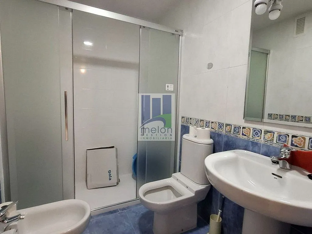 Salles de bain - Bright Apartment with Balcony in San Pedro