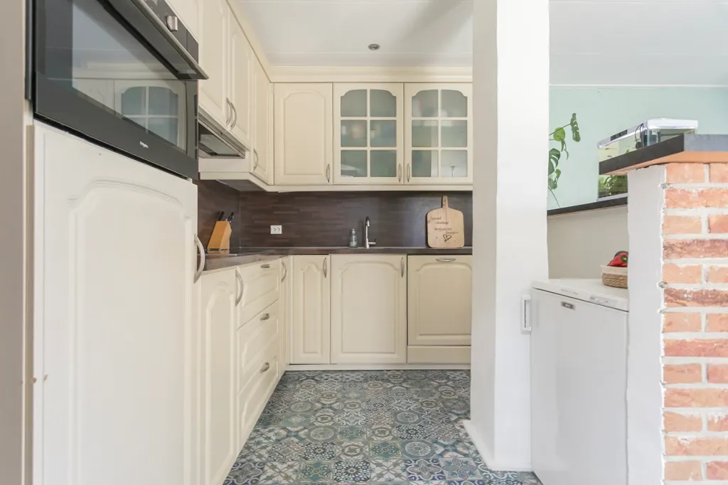 Cuisine - Unique Corner House in Uffelte with Garden