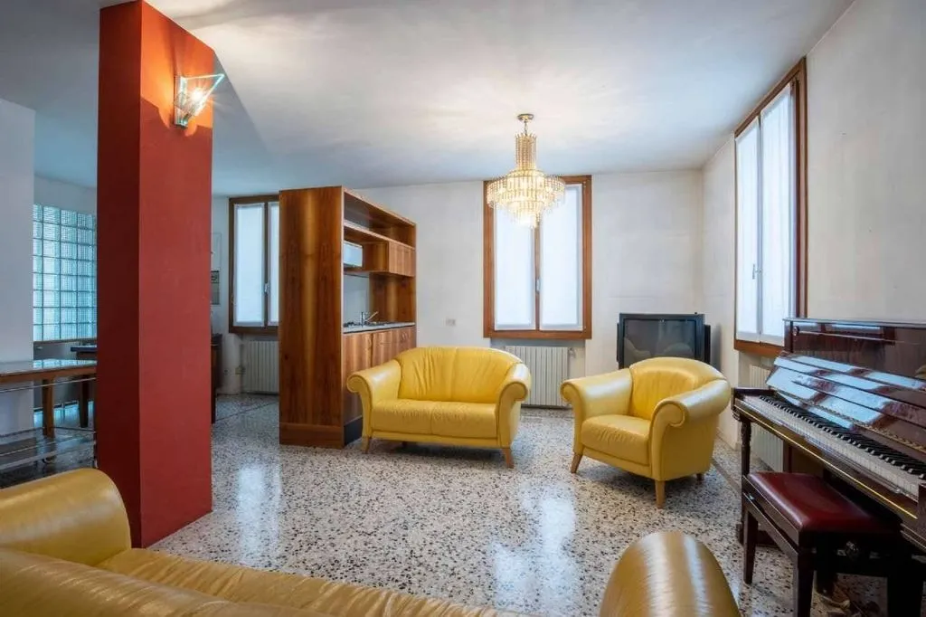 Elutuba - Luxury House with Garden in Sondrio
