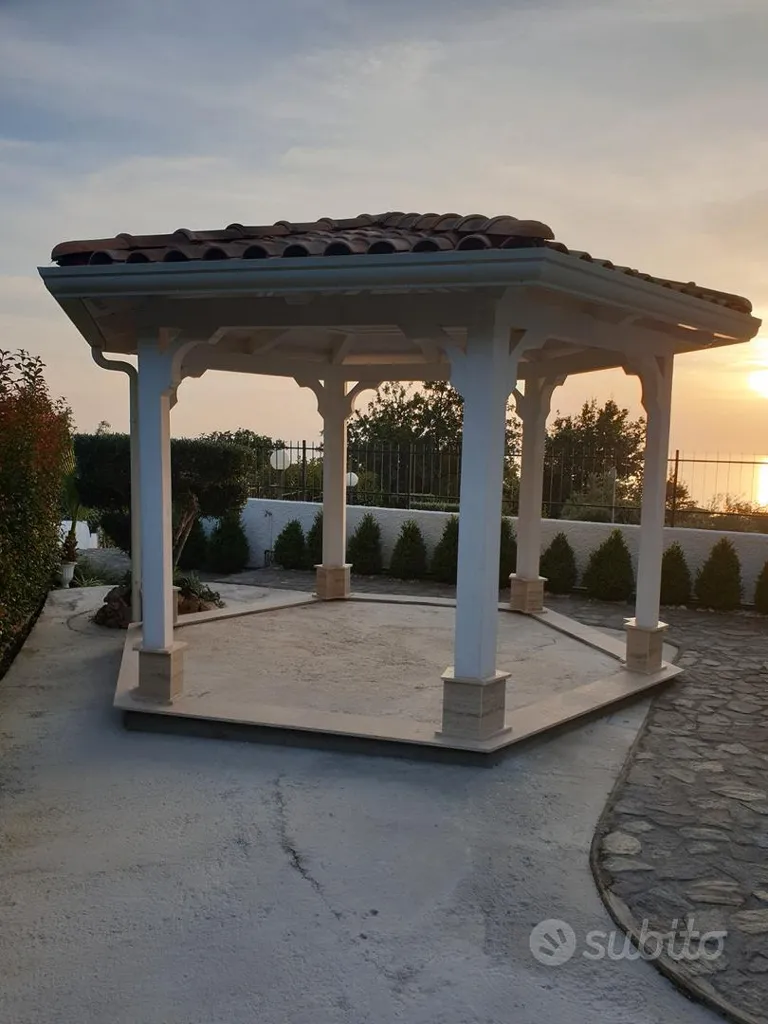 Terrazza - New Terraced House with Garden in Foresta
