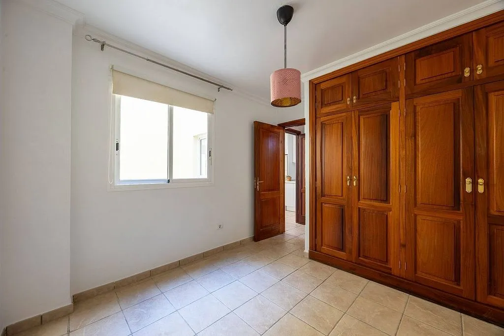 hallway_entrance
