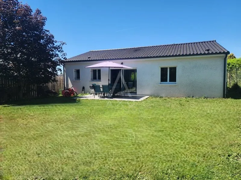 Jardin - Villa de Plain-pied avec Terrasse à Gragnague