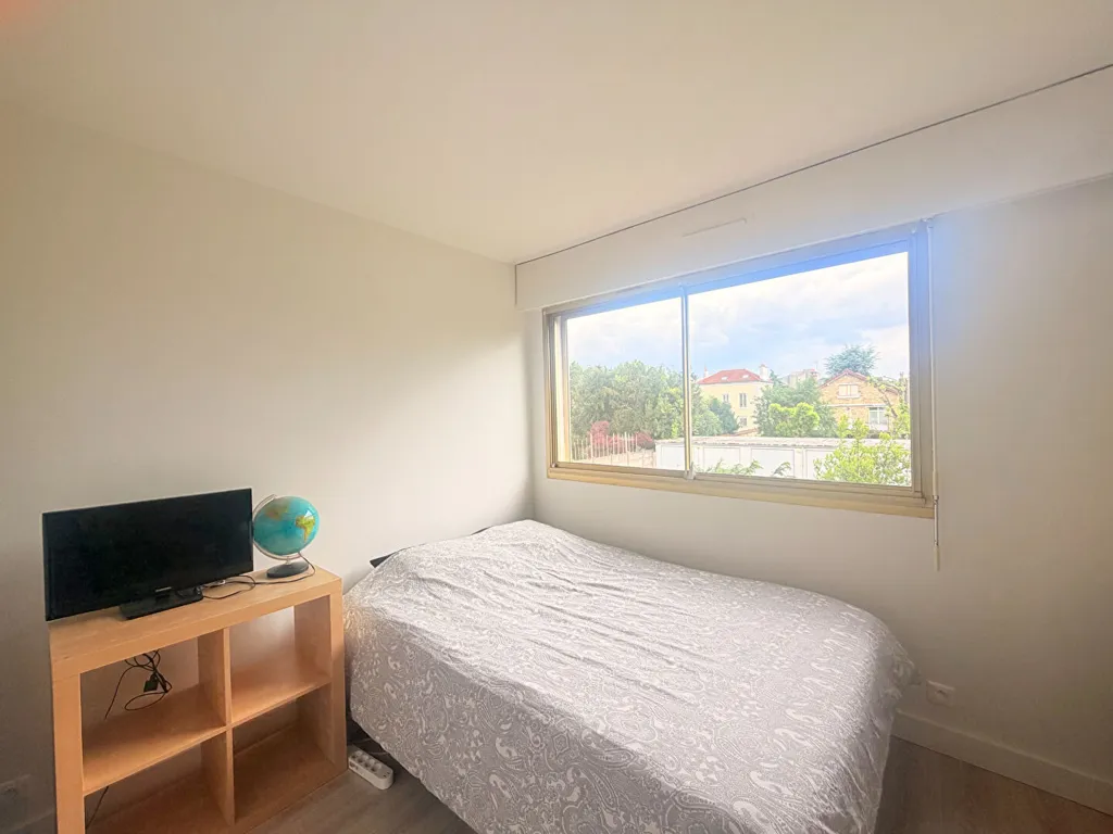 Bedrooms - Meubled Flat with Parking in Saint-Maur-des-Fossés