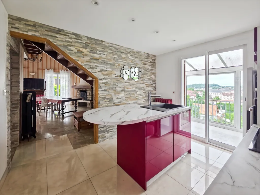 Cucina - Architect House with Panoramic View in Lons-le-Saunier