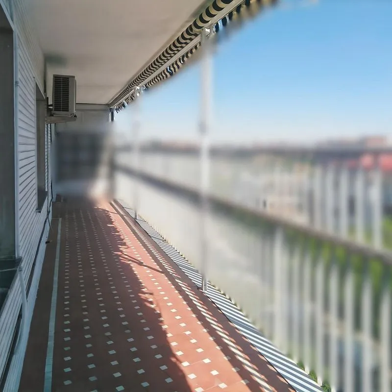 Balcon - Modern Flat with Balcony in Chamartín