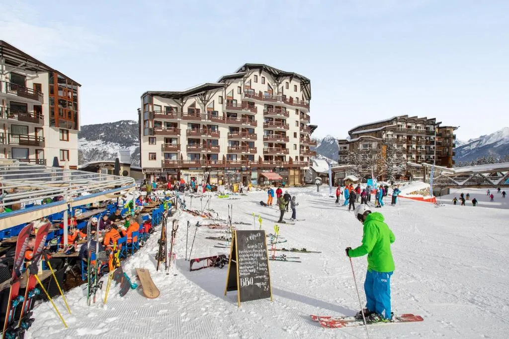Tourism Residence Flat with Balcony in Courchevel