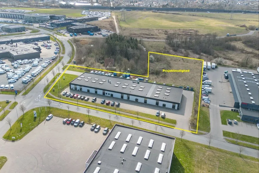 Õhuvaade - Office/Storage Property with Development Potential in Kolding