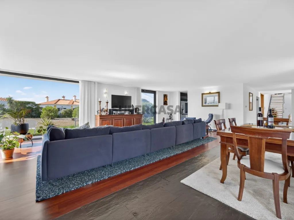 Esszimmer - Modern Villa with Industrial Design in Assafora