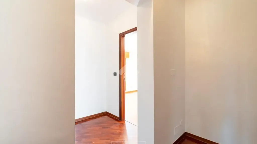 Entrée - Two-Level Attico with Terraces in Vignola