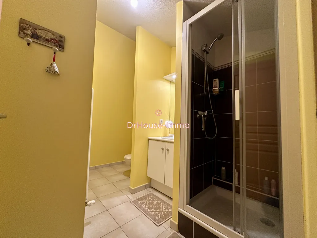 Bathrooms - Modern Duplex Apartment with Terraces in Valence