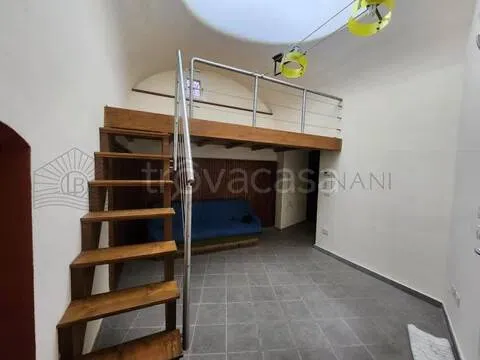 Pièces - Rustic Apartment with Terrace in San Biagio