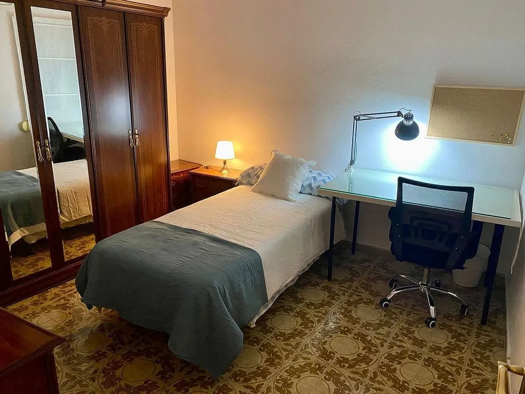 Chambres - Furnished Flat with Air Conditioning in El Plantinar