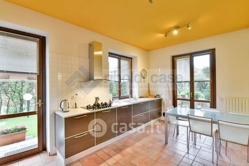 Cucina - Villa with Brickwork in Seregno