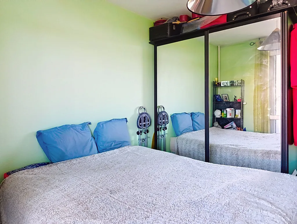 Chambres - Appartement 5 pièces avec vue parc à Saint-Étienne