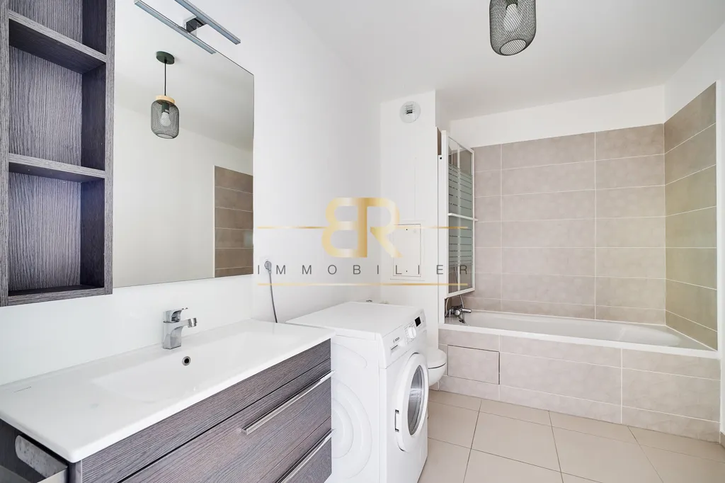 Salles de bain - Appartement Traversant avec Vue Seine à Maisons-Alfort