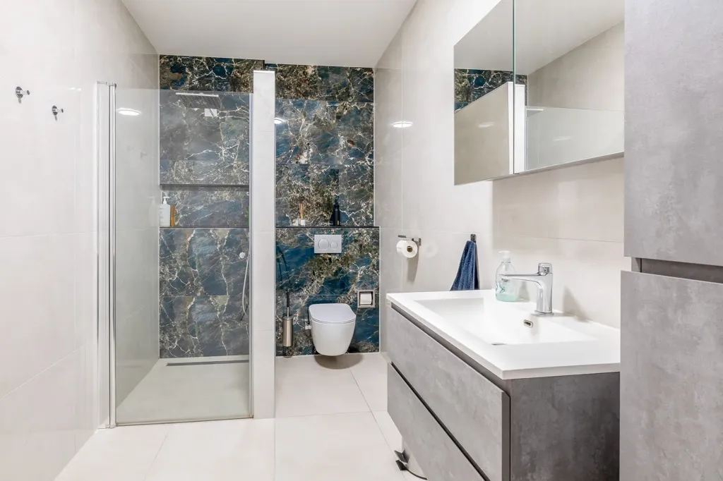 Bagni - Modern Flat with Balcony and Rooftop in Delfshaven