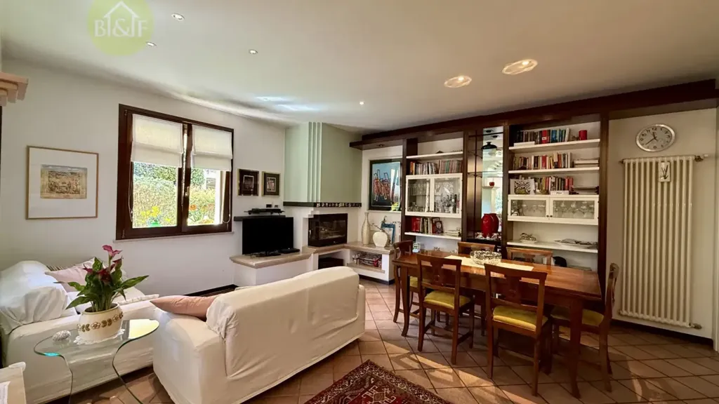Séjour - Bifamiliare Villa with Private Garden in Legnago