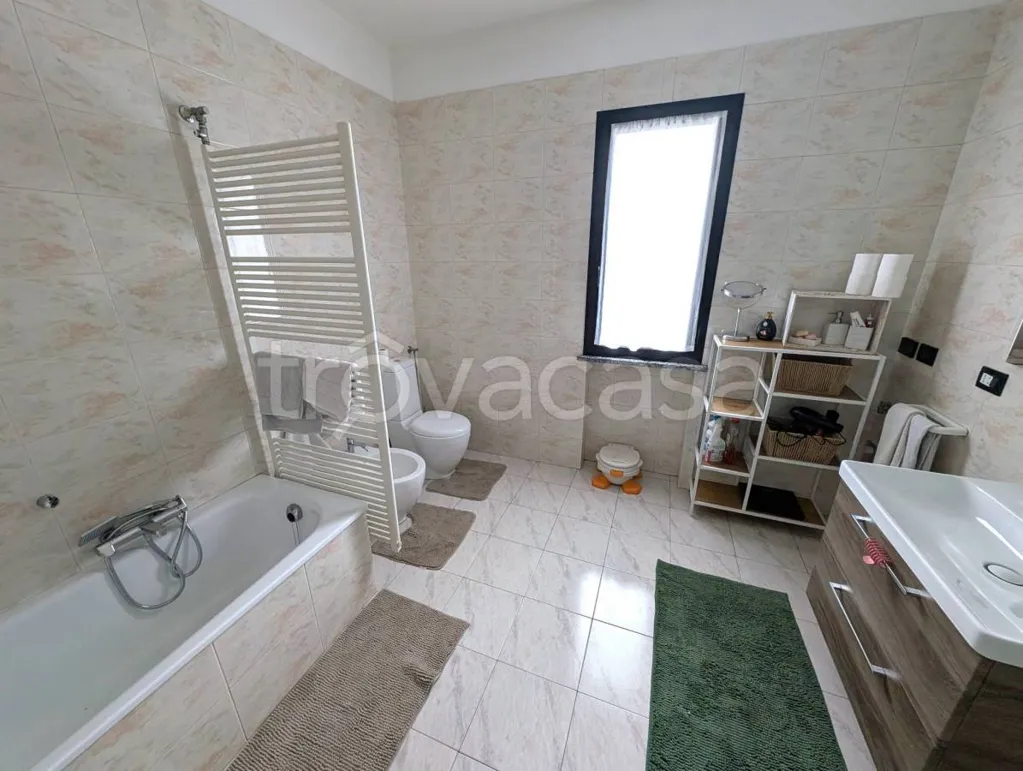 Salles de bain - Villa with Garden and Pool in Beinette