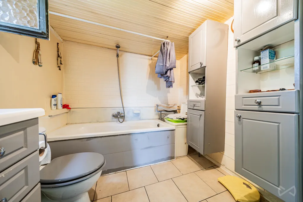 Vannitoad - Semi-detached House with Garden in Saint-Ghislain