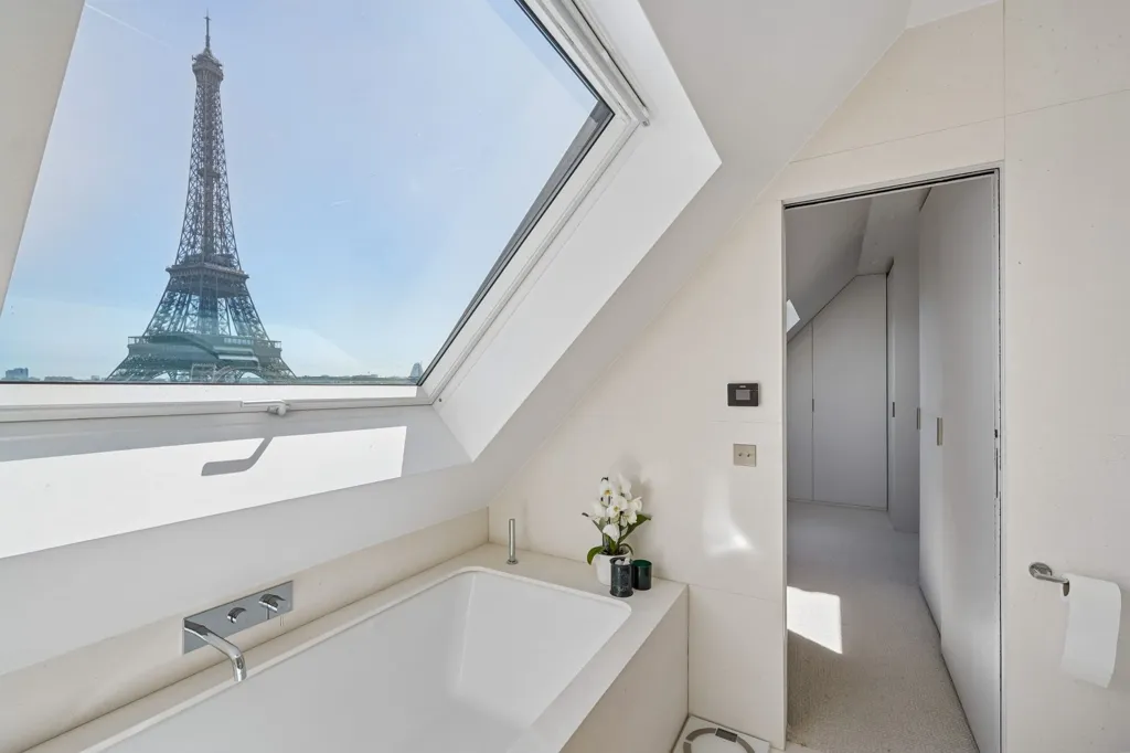 Salles de bain - Appartement de Luxe avec Vue Tour Eiffel à Paris 16
