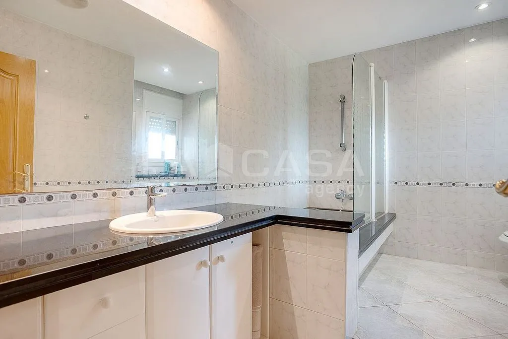 Salles de bain - Chalet with Terrace in Santa Eulàlia de Ronçana