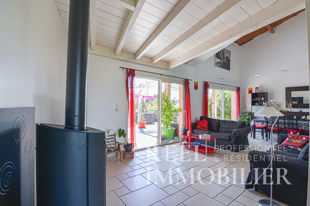 Séjour - Maison Contemporaine avec Piscine sur les Hauteurs d'Auch