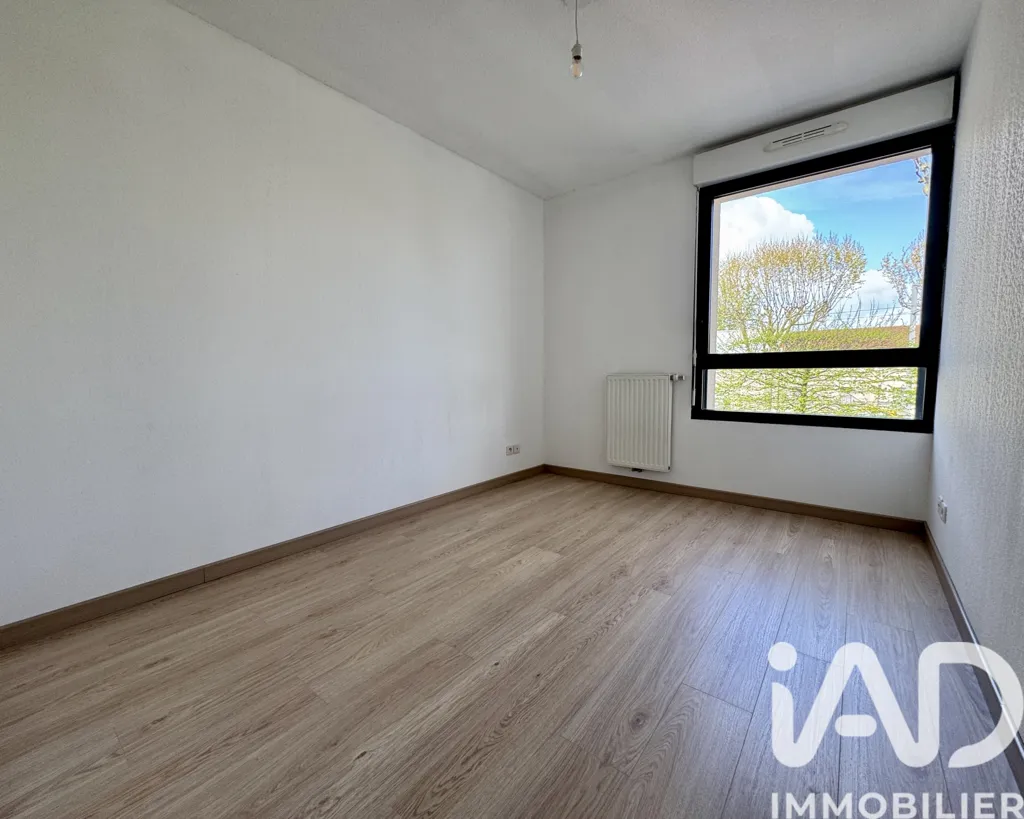 Pièces - Appartement Lumineux avec Parking à Bordeaux