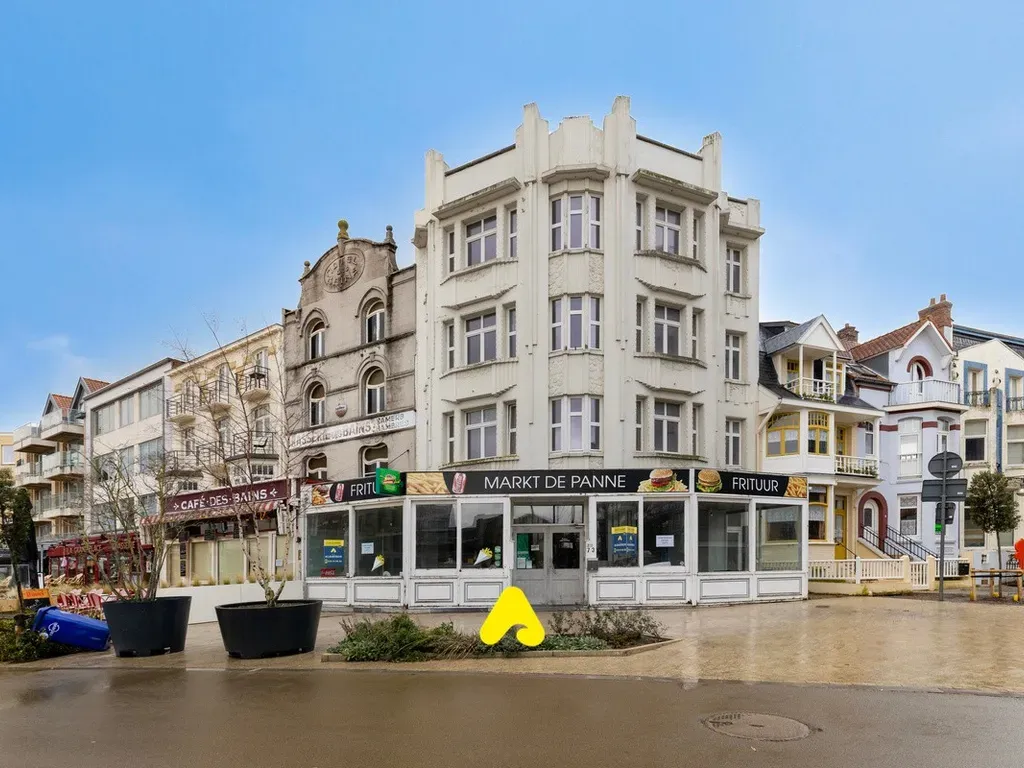 Extérieur - Friterie Équipée sur la Place Centrale à De Panne