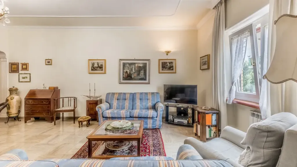 Soggiorno - Apartment with Balcony in Talenti, Rome