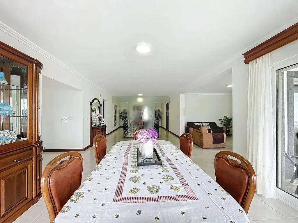 Salle à manger - Villa with Beach Access in Livramento