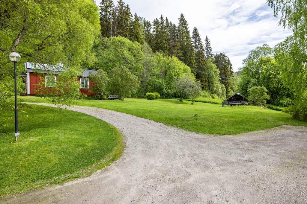 Extérieur - Historic Villa with Forest View in Västloning