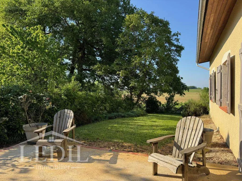 Aed - Charming Home with Pool in Gers