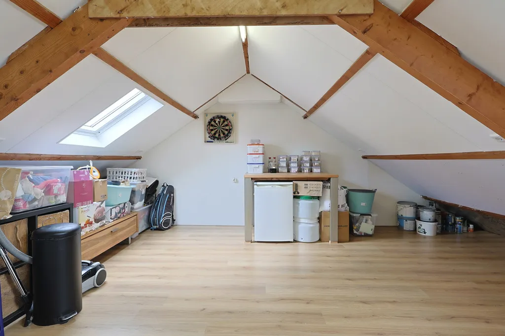 Rooms - Sustainable Two-Storey House in Liempde