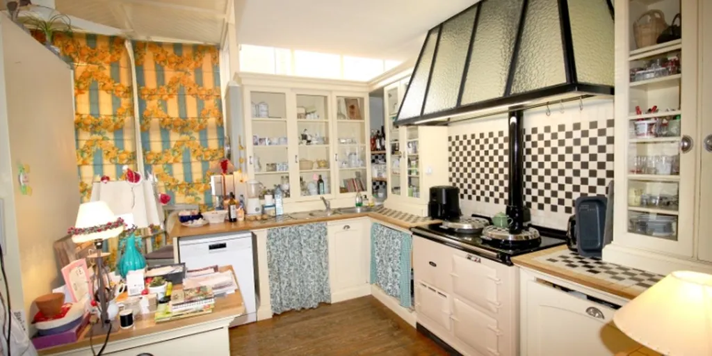 Köök - Charming Townhouse with Garden in Deinze