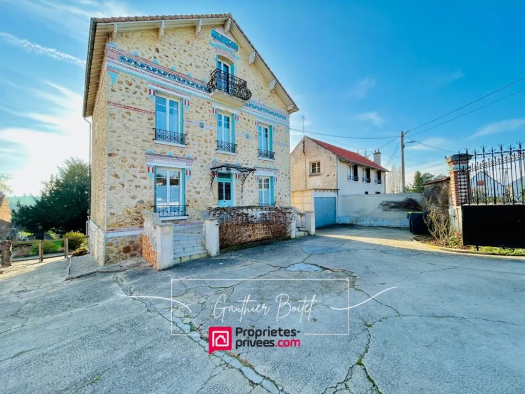 Extérieur - Maison de Maître avec Jardin à Boissy-le-Châtel