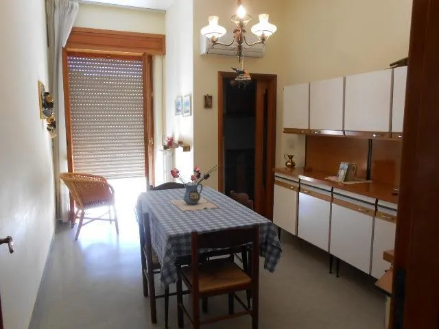 Söögituba - Apartment with Private Garage in Jesi
